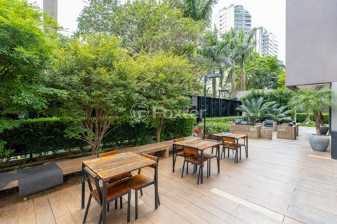 Image 25 - 1029409