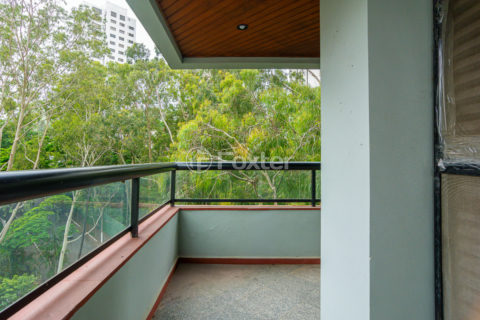 Image 24 - 1029421