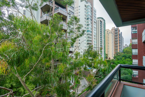 Image 25 - 1029421