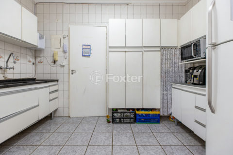 Image 11 - 1029428