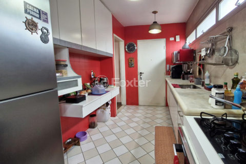 Image 9 - 1029440
