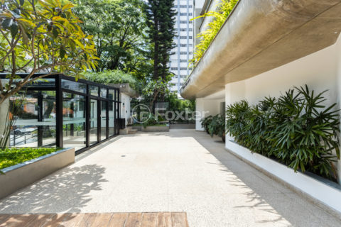 Image 32 - 1029458