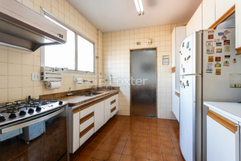 Image 27 - 1029458