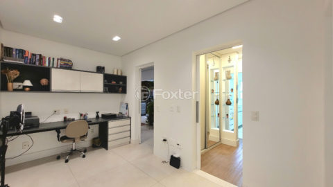 Image 33 - 1029468
