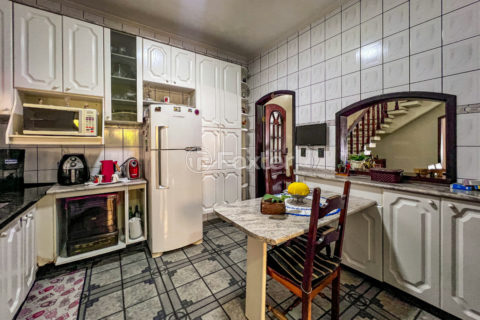 Image 19 - 1029505