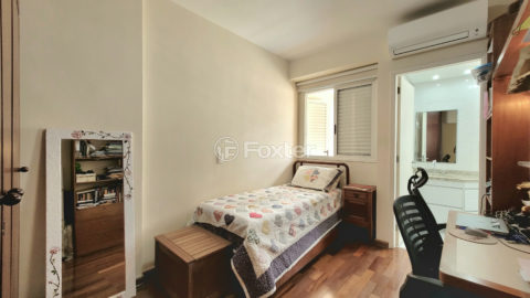 Image 35 - 1029527