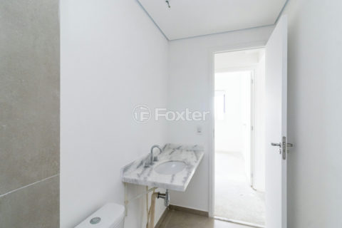 Image 32 - 1029537