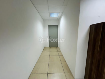 Image 4 - 1029540