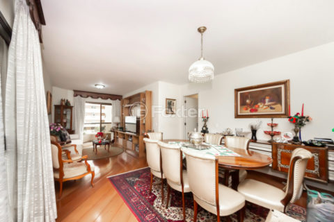 Image 3 - 1029543