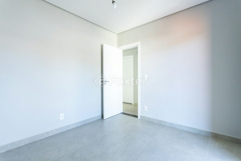 Image 21 - 1029546