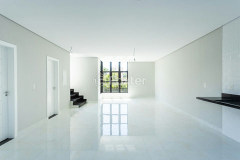 Image 9 - 1029546