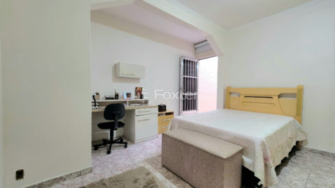 Image 32 - 1029562