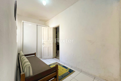 Image 32 - 1029594
