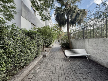 Image 32 - 1029632
