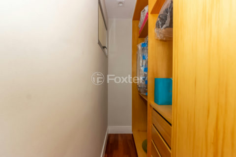 Image 33 - 1029643