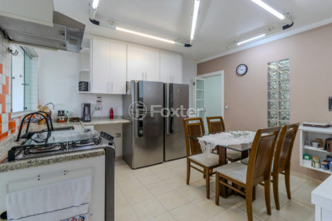 Image 32 - 1029646