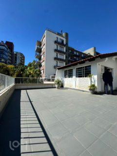 Image 4 - 1029698