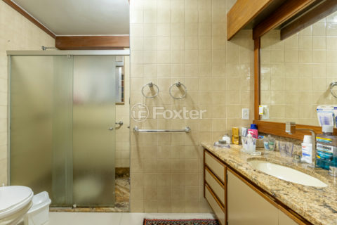 Image 18 - 1029700