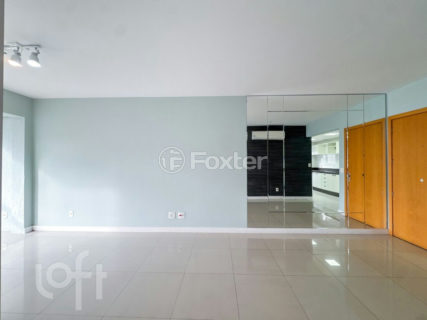 Image 1 - 1029718