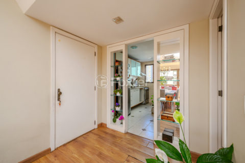 Image 30 - 1029742