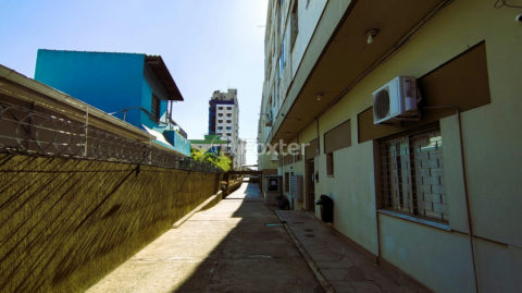 Image 8 - 1029761