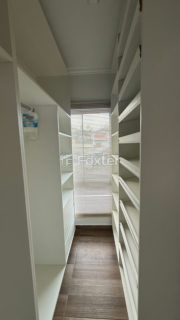 Image 17 - 1029801