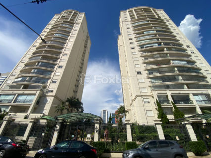 Image 8 - 1029841