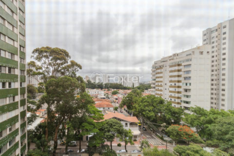 Image 24 - 1029857