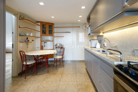Image 38 - 1029894