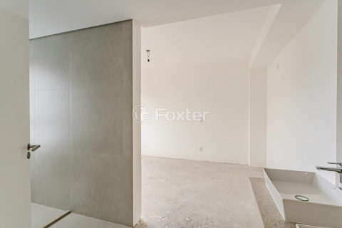 Image 39 - 1029896