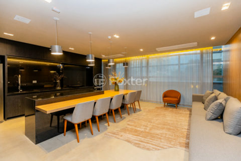 Image 23 - 1029900