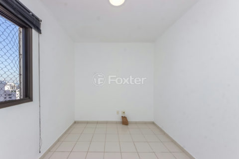 Image 20 - 1029905