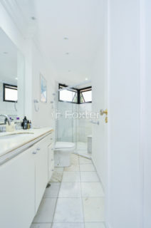 Image 21 - 1029913