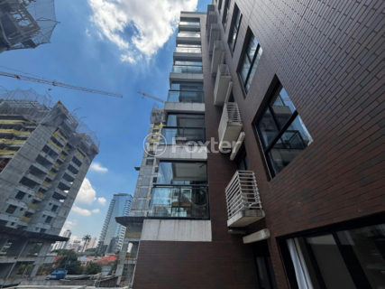 Image 11 - 1029915