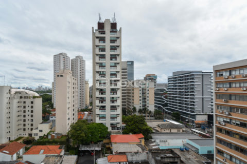 Image 17 - 1029929