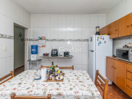 Image 8 - 1029937