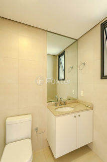 Image 9 - 1029946