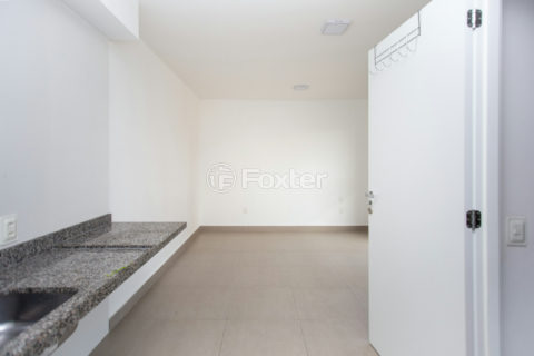 Image 10 - 1029948