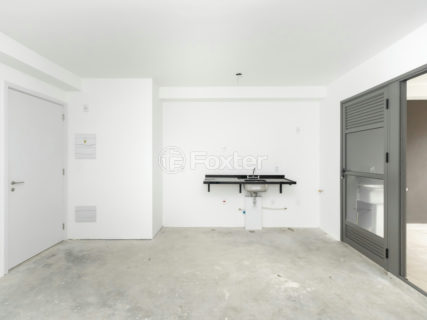 Image 7 - 1029950