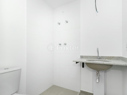 Image 21 - 1029950