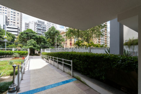 Image 18 - 1029952
