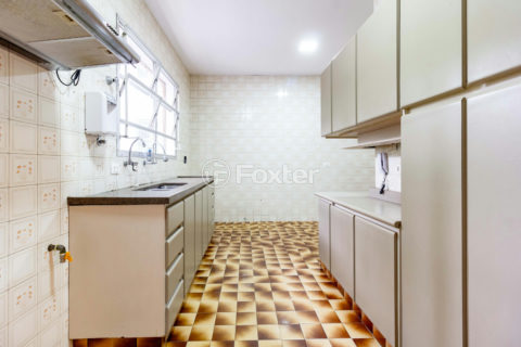 Image 22 - 1029956