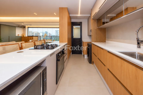 Image 7 - 1029960