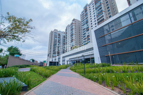 Image 37 - 1029960