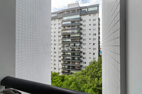 Image 18 - 1029965