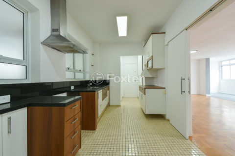 Image 22 - 1029977