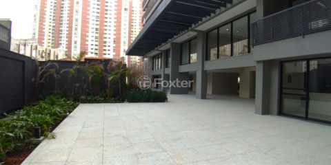 Image 17 - 1029998