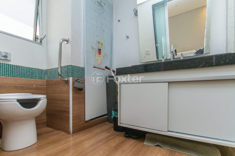 Image 9 - 1030002