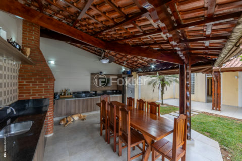 Image 37 - 1030005