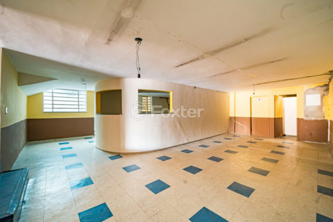 Image 44 - 1030007